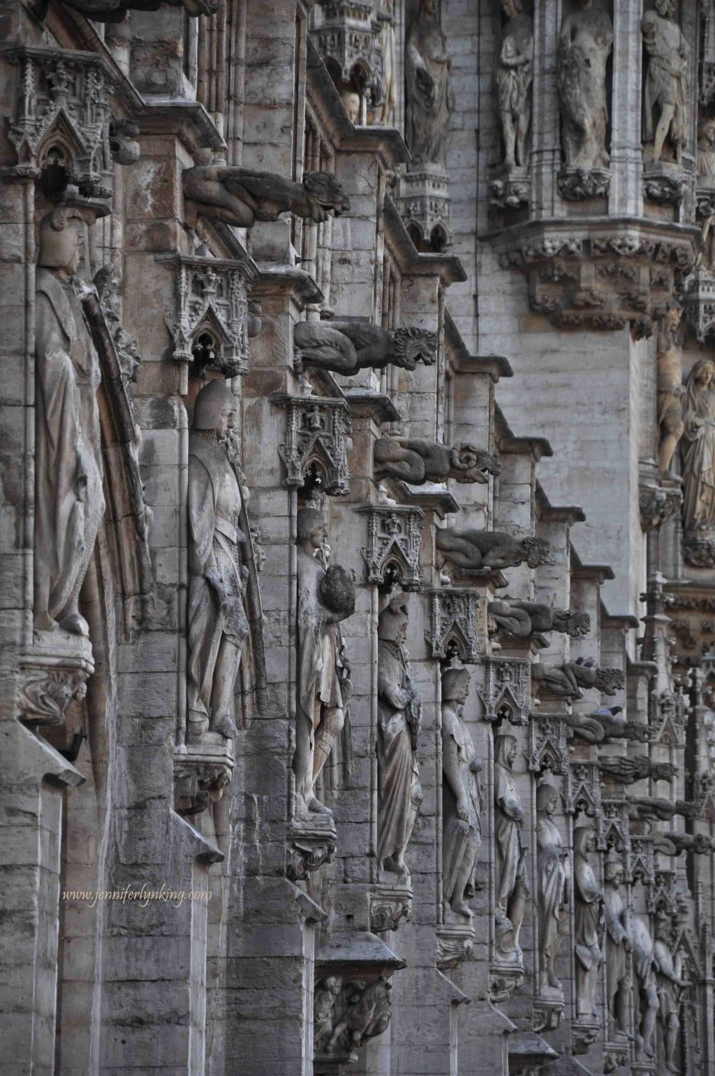 rchitectural Elements on Brussels' Grand-Place